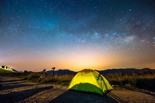 闭气星空帐篷